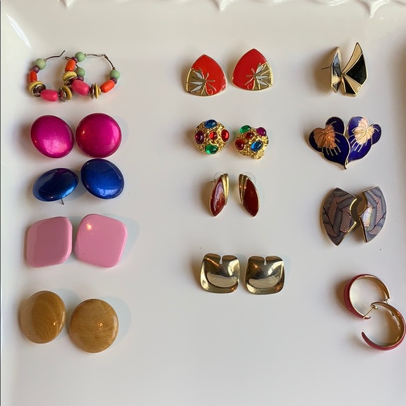 Vintage Earrings on a Platter!💖 - Picture 2 of 4